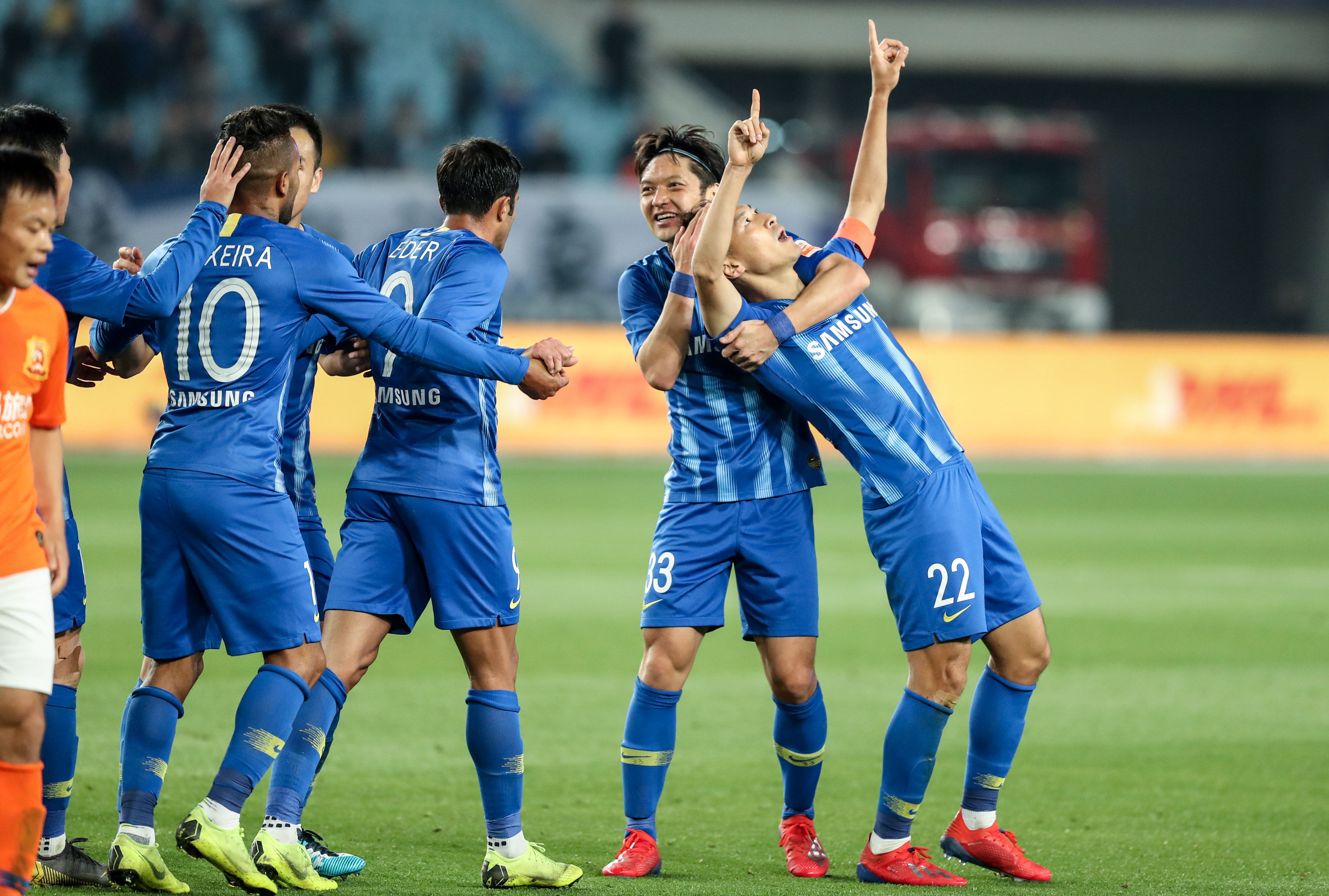 3换1！重磅交易方案出炉，独行侠迎库明加，克莱重回勇士？